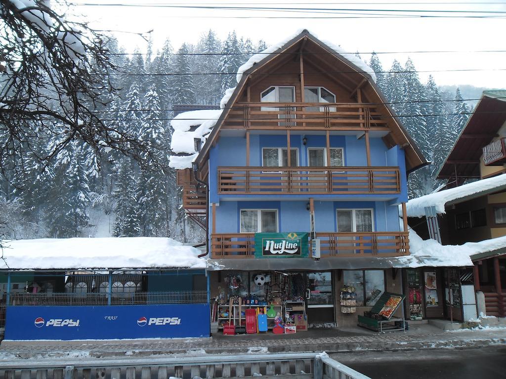 Pensiunea Aurora - Great Hostel Voineasa Exterior photo